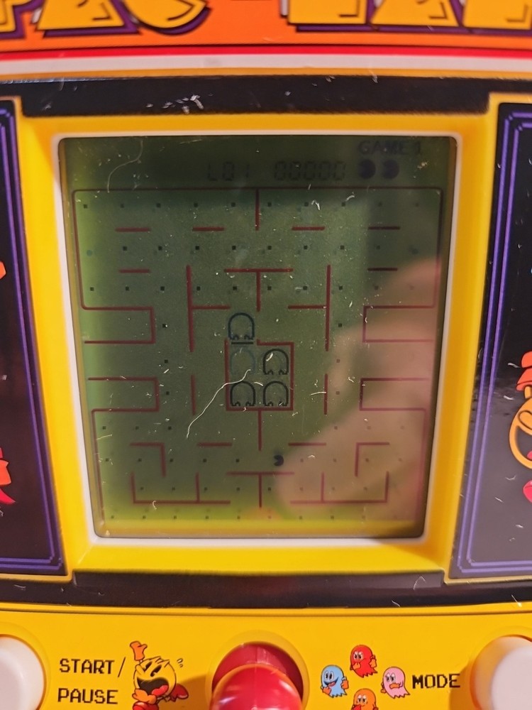 Pac-Man and Space Invaders Handheld Retro Mini Arcade Machines Tested BUNDLE