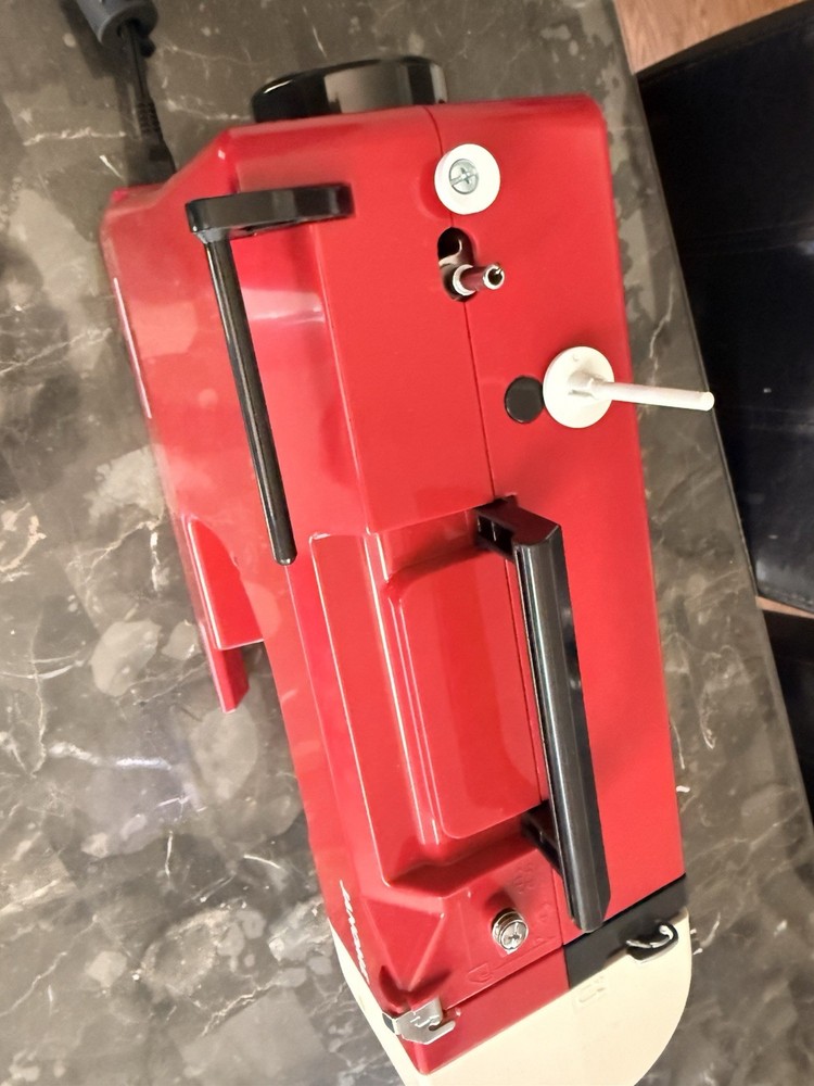 Janome Travel Mate 30 Computerized Sewing Machine TM30