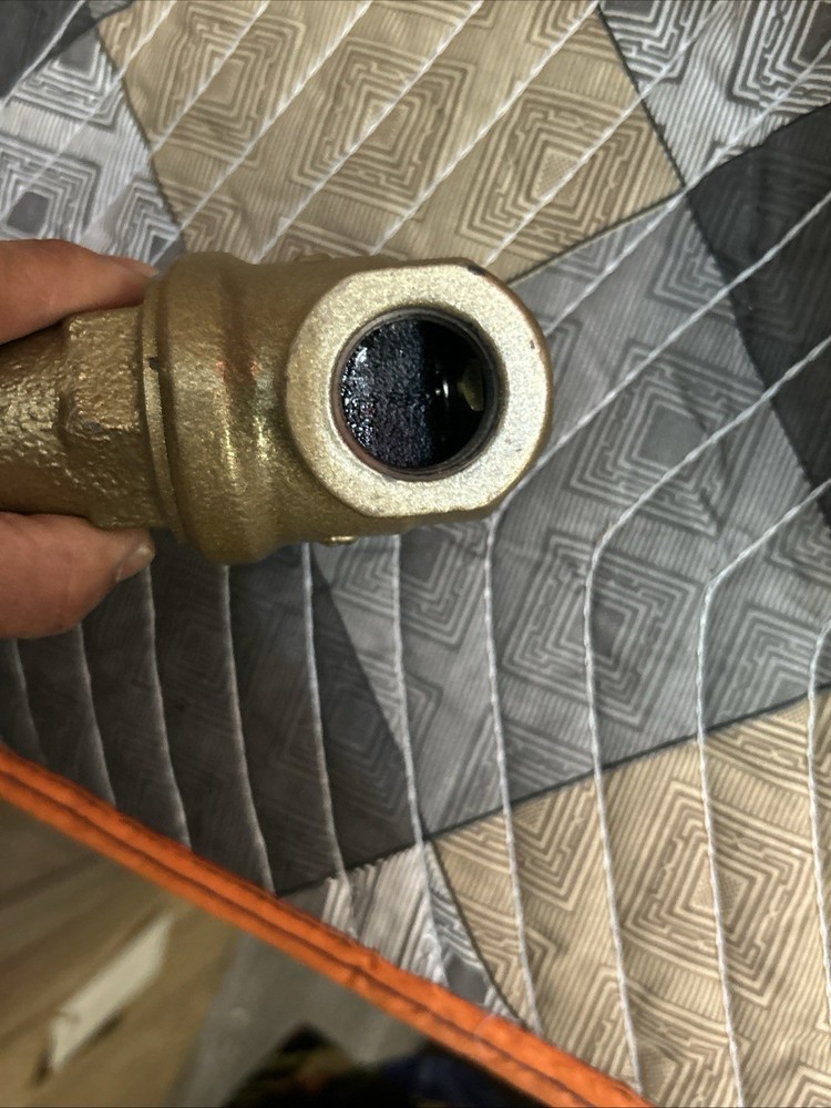 Cash Acme 3/4 Inch EB75 FPT x FPT Pressure Regulator Valve (PRV), 45 PSI, 230...