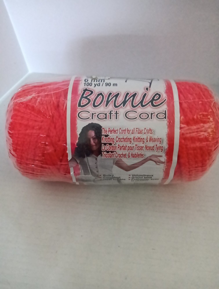 Bonnie Macrame Craft Cord.