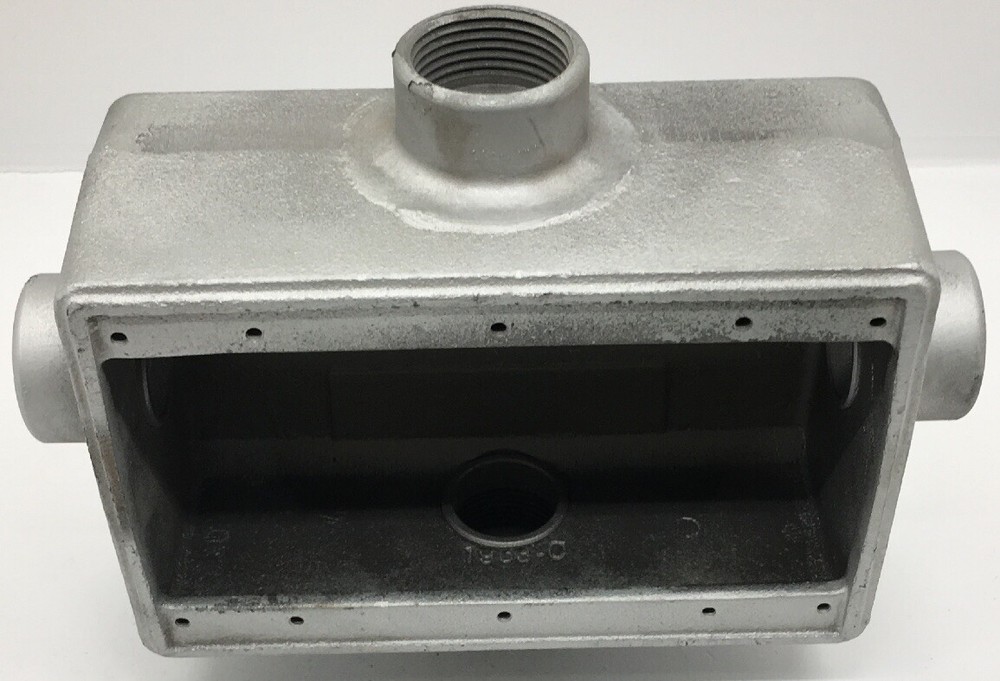 FDX33 CROUSE HINDS 3 GAND DEEP 1" X CONFIG