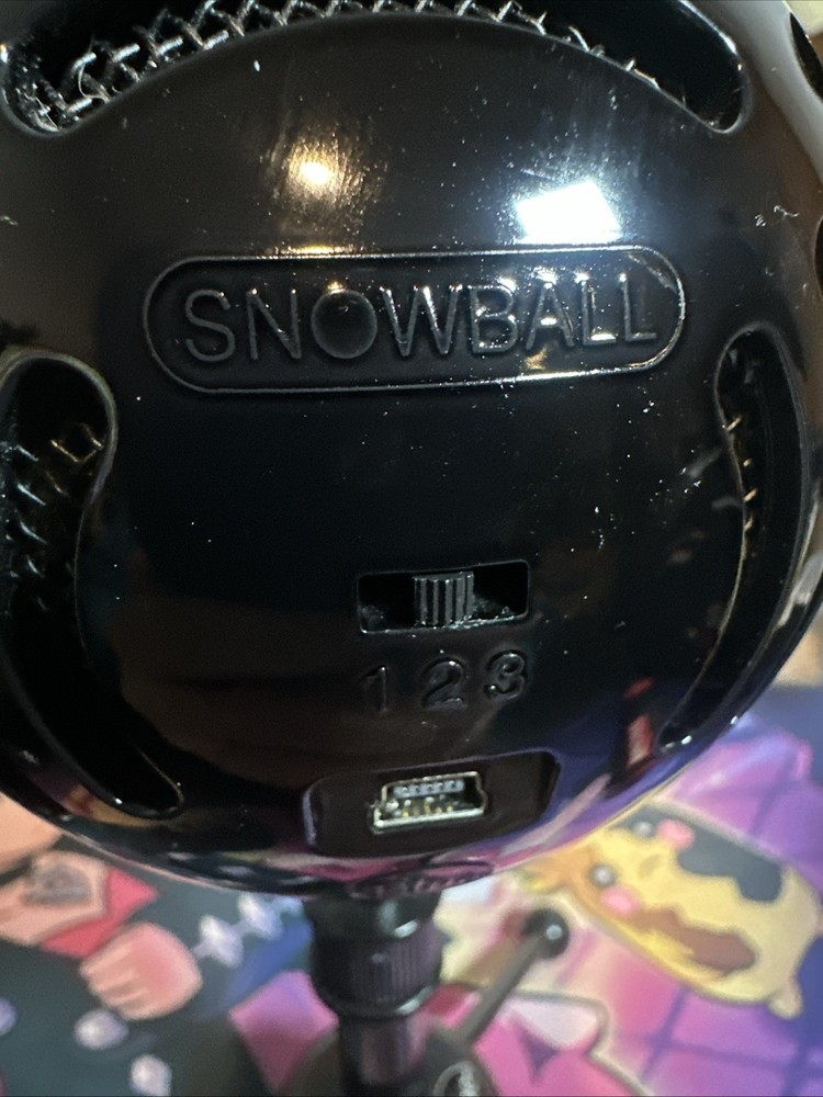 Yeti Snowball Black Microphone & Adjustable Tripod