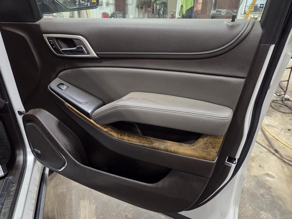 Used Blind Spot Detection System Warning Control Module fits: 2016 Gmc Yukon Dri