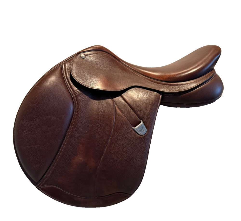 Bates elevation jumping saddle
