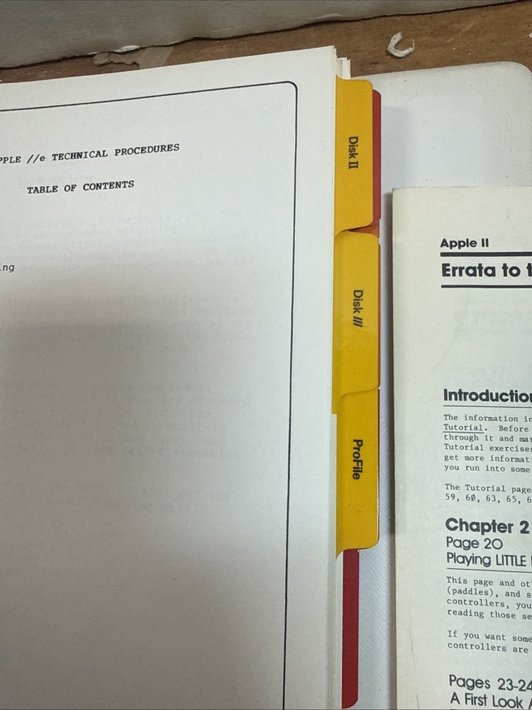 Apple Service Binder Technical Procedures Vol 1 + ResEdit Reference Version 2.1