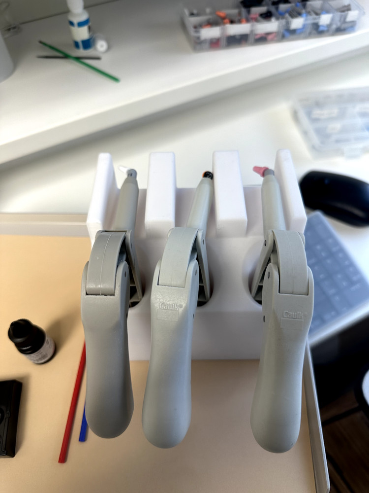 Triple Dental Composite Gun Holder