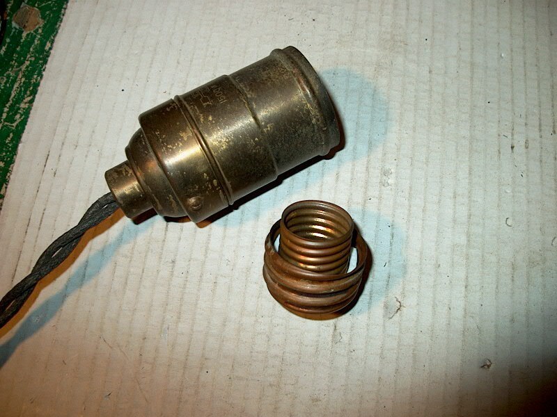 ANTIQUE EXTRA LARGE BRASS ARROW 1500 WATT-600 VOLT