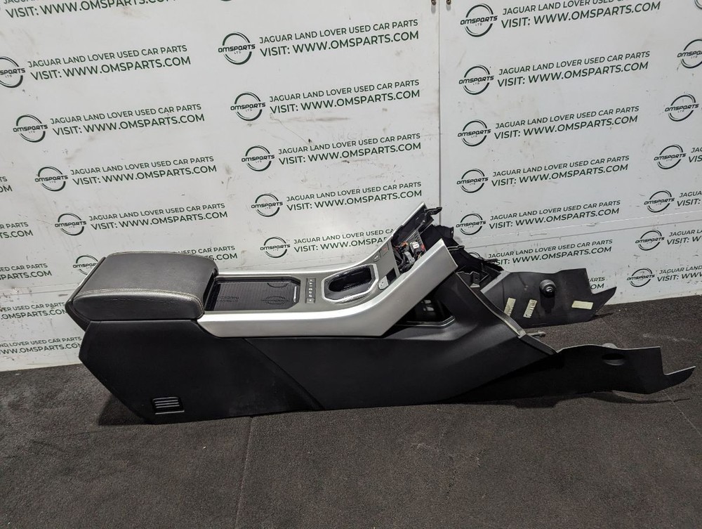 RANGE ROVER EVOQUE L538 CENTRE CONSOLE WITH ARMREST