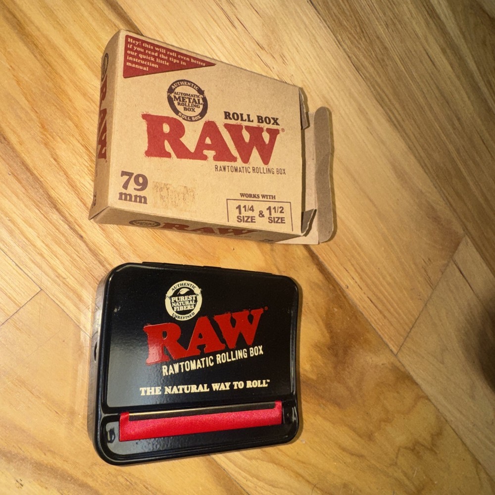 RAW 79mm Adjustable Automatic Cigarette Rolling Box (RED) Packaging May Vary