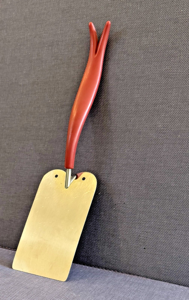 MEPRA ITALY STAINLESS SHORT HANDLE SOLID SPATULA FLIPPER MAGENTA HANDLE 11-5/8"