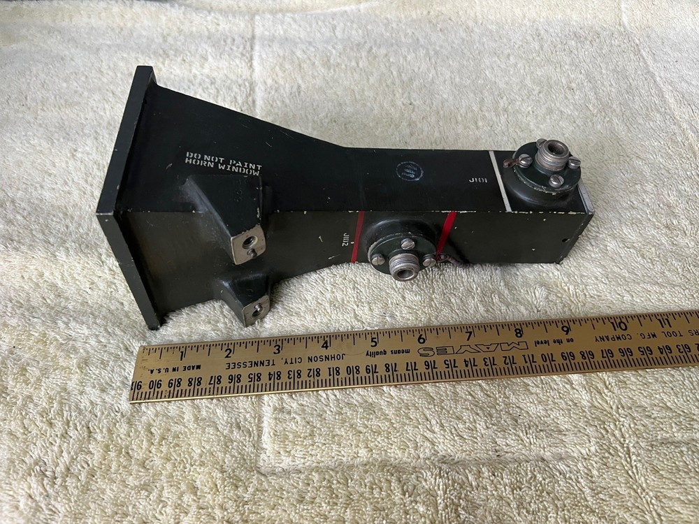 Dual polarized 4.9-7.05 GHz Horn Antenna
