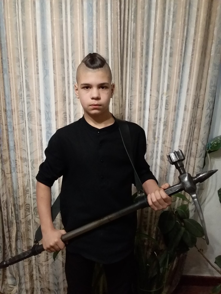 Dwarven hammer - pickaxe