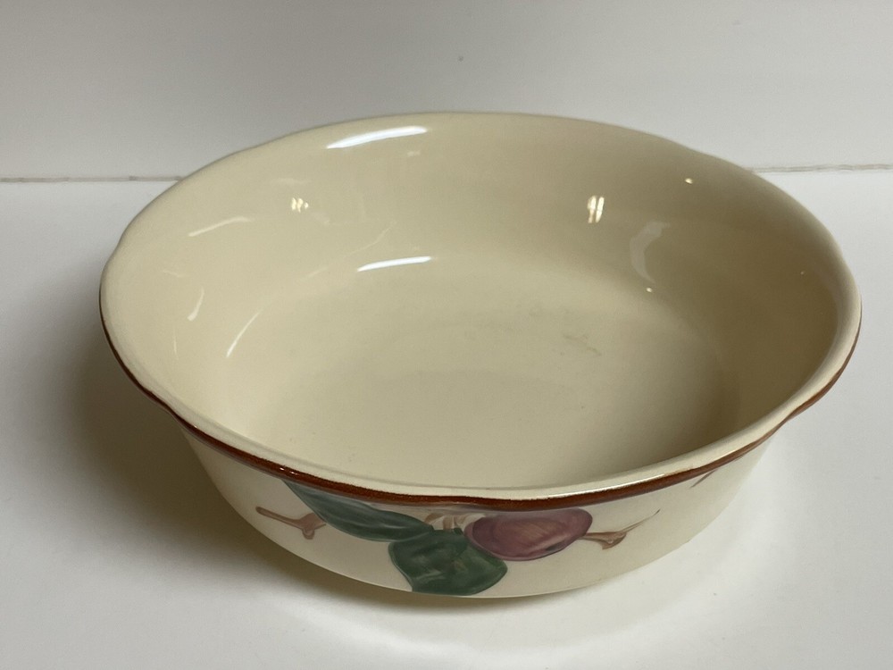 Franciscan Apple 8" Flared Vegetable Bowl