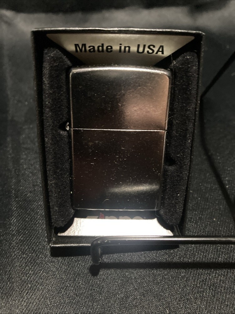 Vintage Brushed Chrome Zippo Lighter Scratching