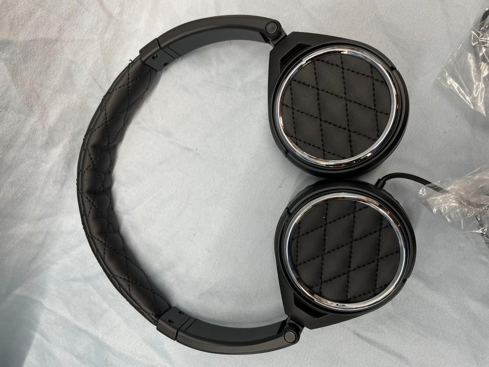 BIGR Audio Madison Avenue Black High End Wired
