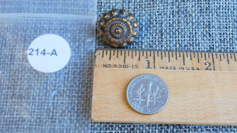 Antique Vtg Robe Button Aprx: 3/4" #214-A