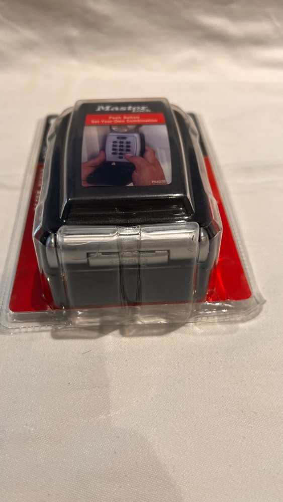 NEW MASTER LOCK PUSH BUTTON KEY PORTABLE LOCK BOX #5422D