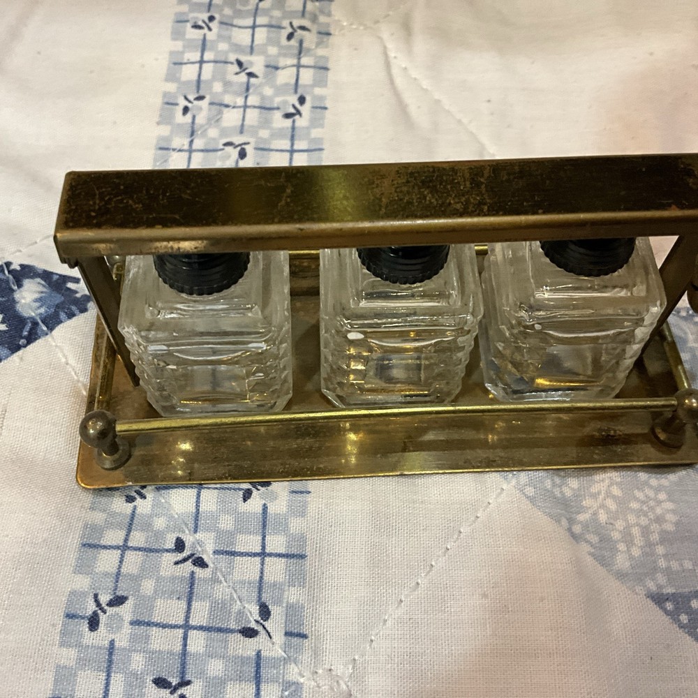 Vintage Locking Perfume Metal Caddy. No Key. Old.