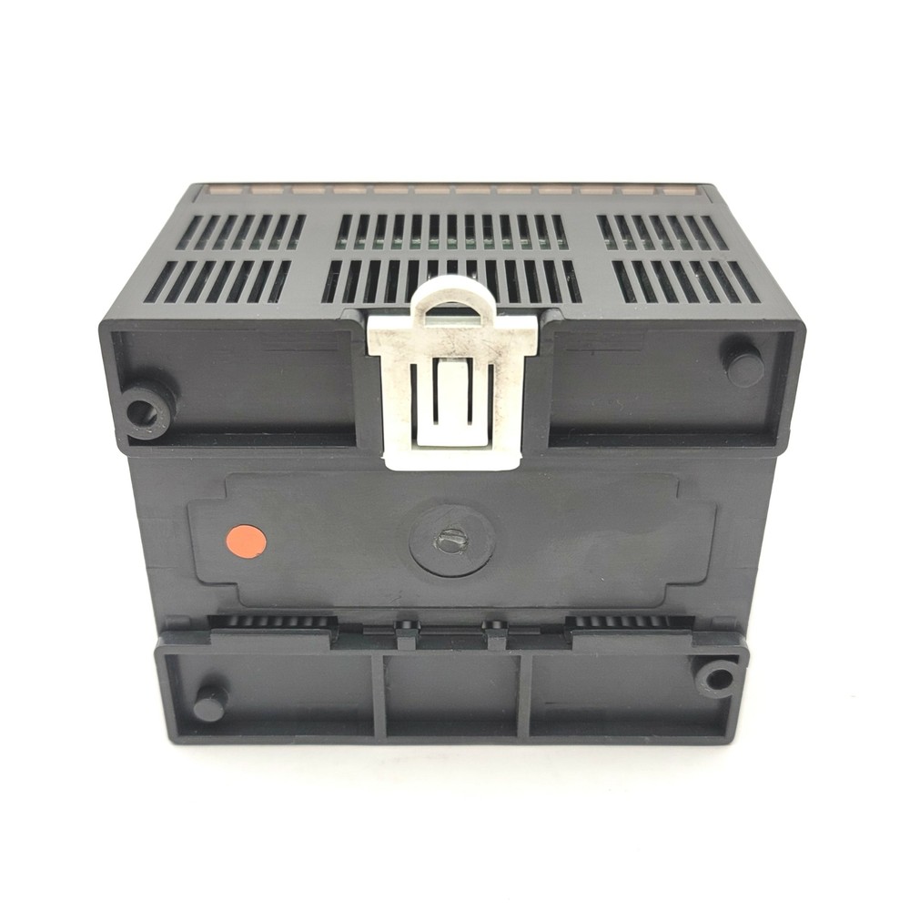 Cutler Hammer D50DCD14 D50 Programmable Controller 24VDC 8 Inputs, 6 Outputs