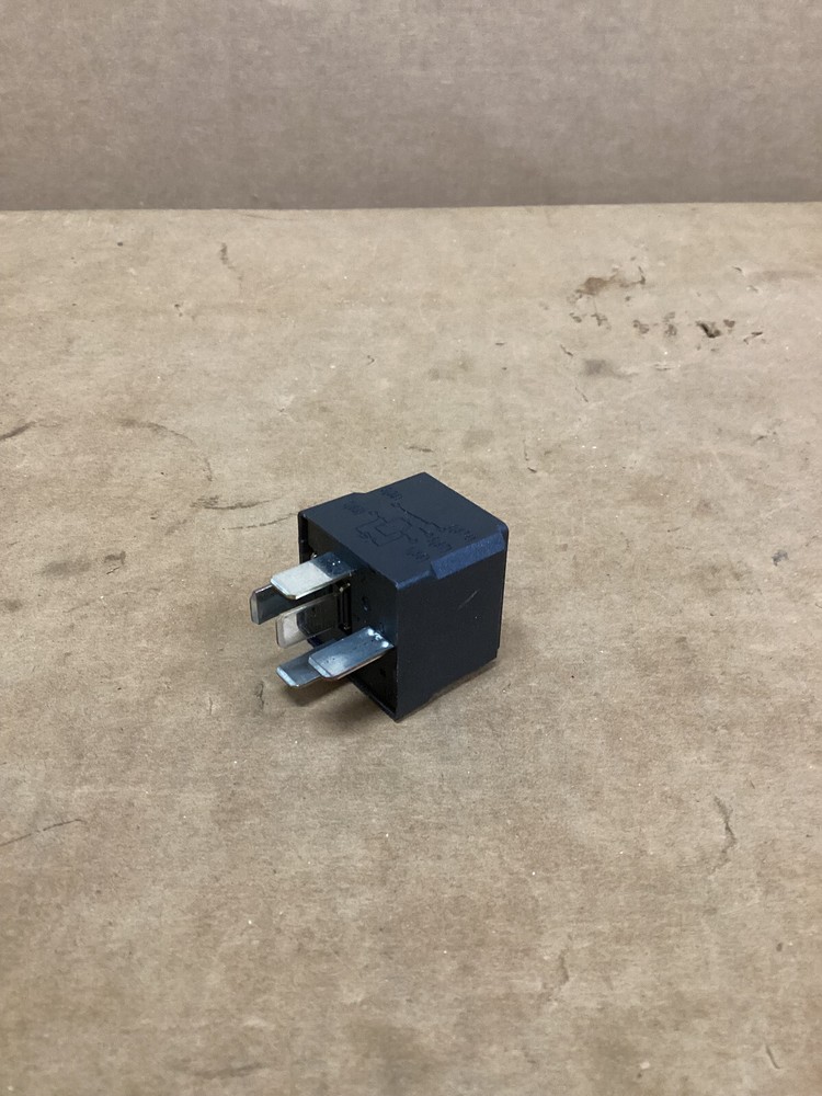 Relay electromagnetic, Hella 24V pn#4RD 007 903-02