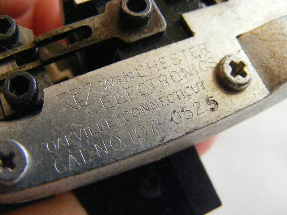 Winchester Electronics No. 107-0525 Hand Crimp Tool