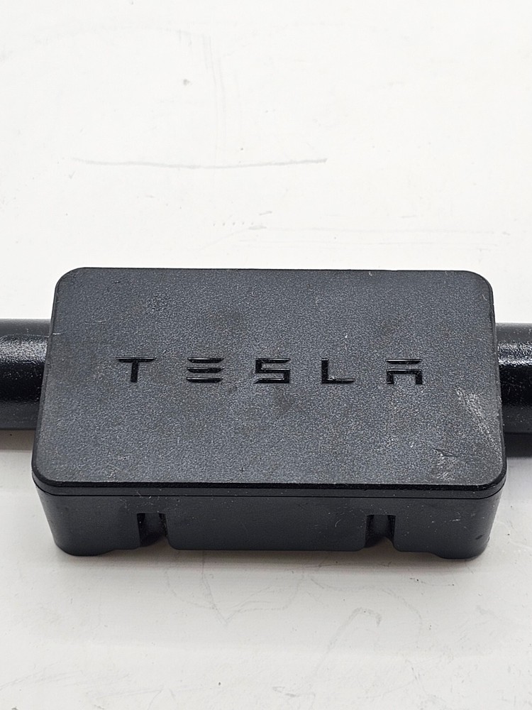 Tesla MCI-2 PV Rapid: Circuit Interrupter Shutdown 1879359-15-B