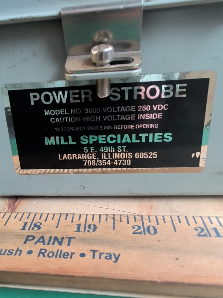 MILL SPECIALTIES POWER STROBE 3000 STROBE LIGHT