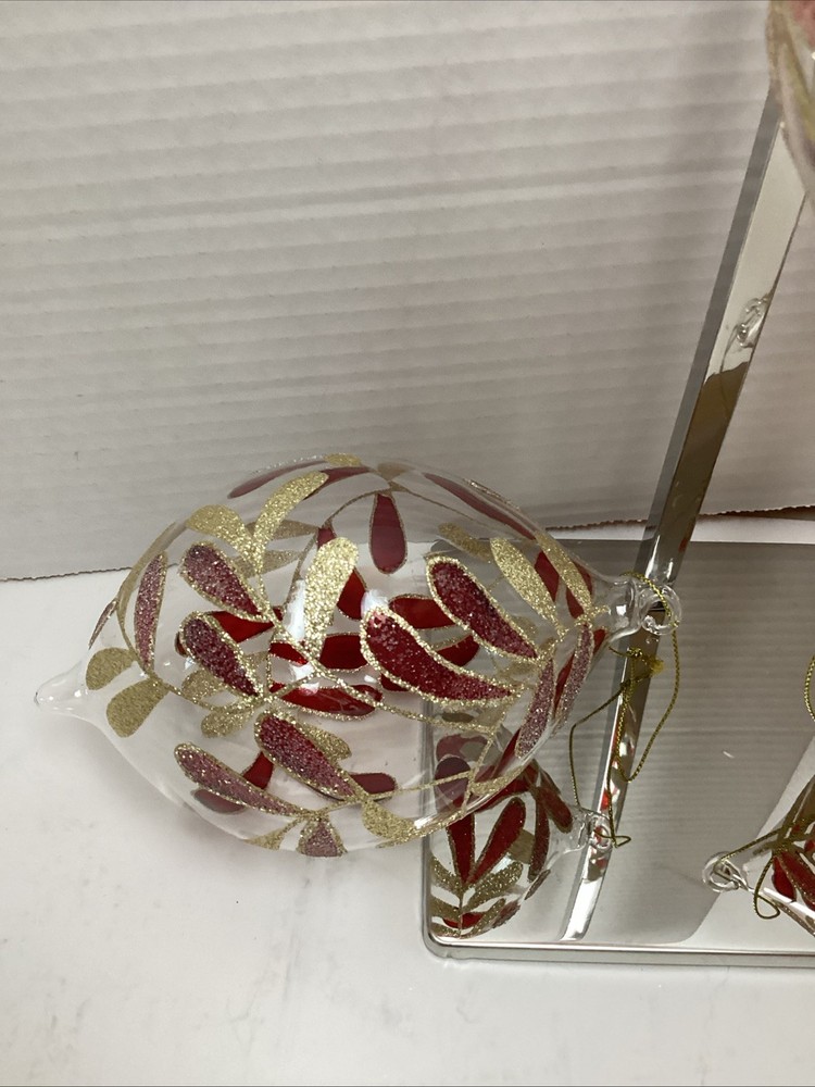 3 Christmas Ornament Glitter Drop with Leaf And Vine Pattern