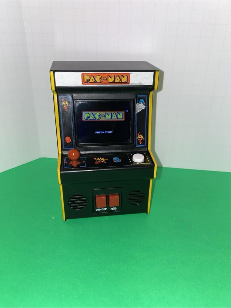 Basic Fun Pac-Man Handheld Mini Arcade Game Bandai Namco Pacman Tested Working