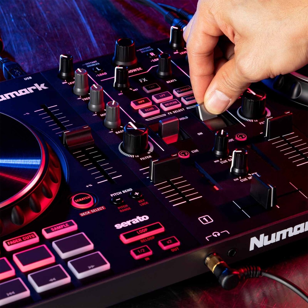 Numark Mixtrack Platinum FX 4-Deck Serato DJ Controller w Displays & FX Paddles