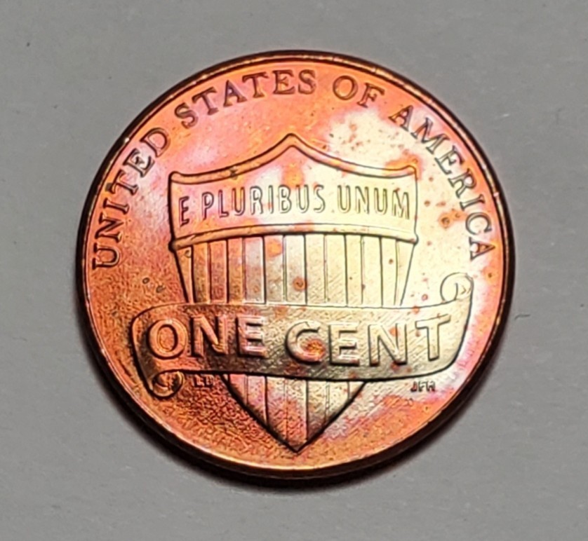 TONED 2012 P  LINCOLN SHIELD PENNY UNC #C10601