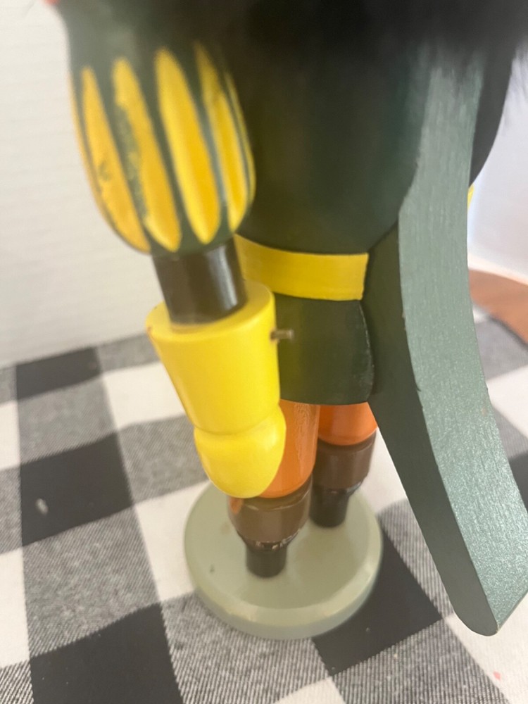 Vintage /Nutcracker/ 9"/