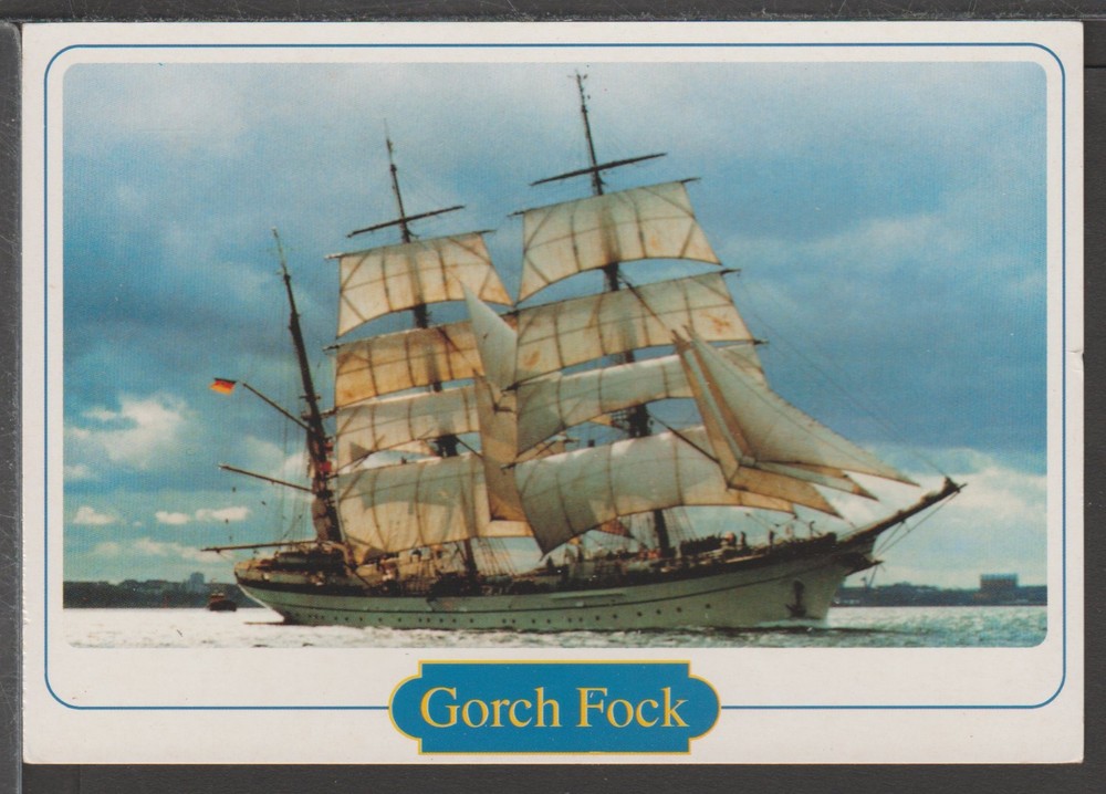 ✔️ SAILING BOATS THEME POSTCARD