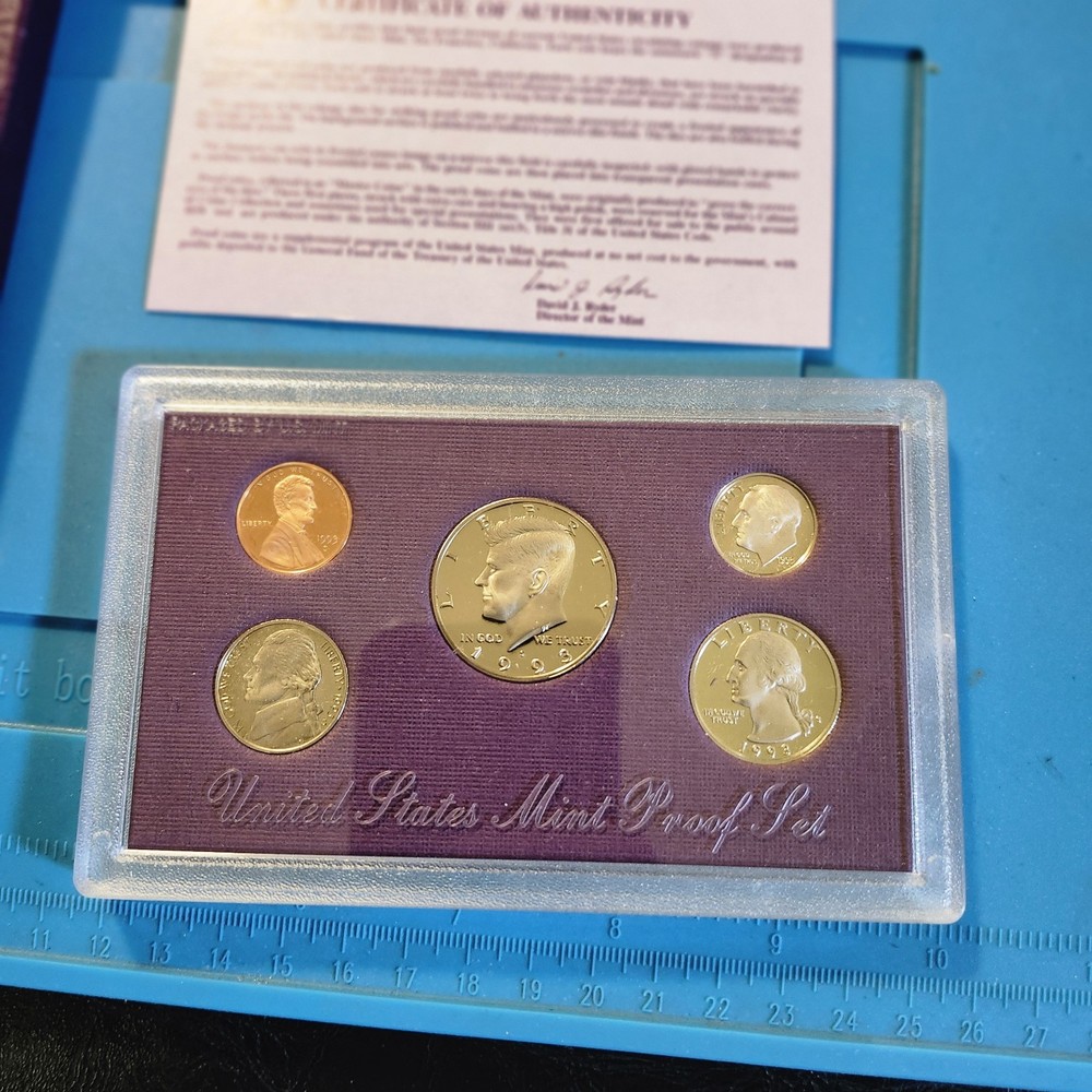 Vintage 1993 US Mint Proof Set Sealed