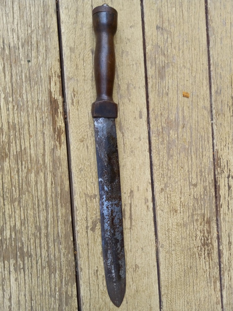 Dagger Cut Down Sword Blade?
