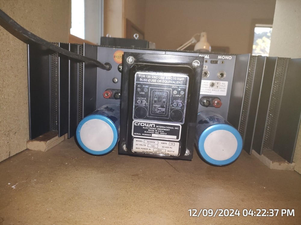 Crown DC300A Stereo Power Amplifier , One Owner