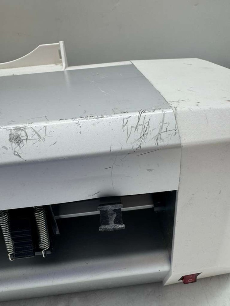 Mobile Outfitters RapidCut Mini Starter Kit – Cutting Plotter Machine- USED