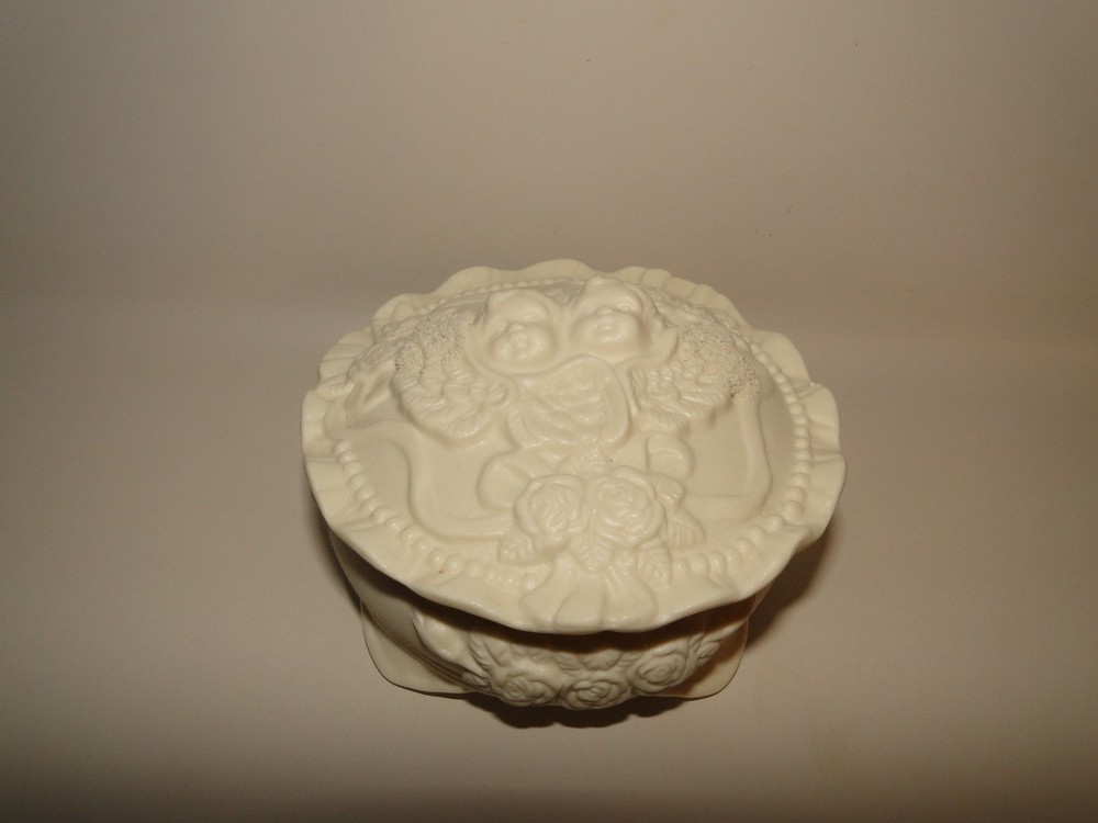 Covered Trinket Box Chrub Angel Faces