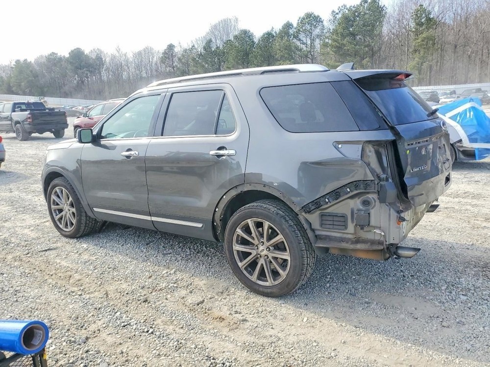 Fuse Box Engine Fits 17 EXPLORER 4951483