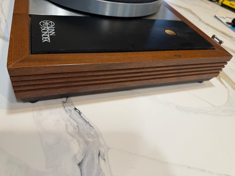 LINN LP-12 Turntable