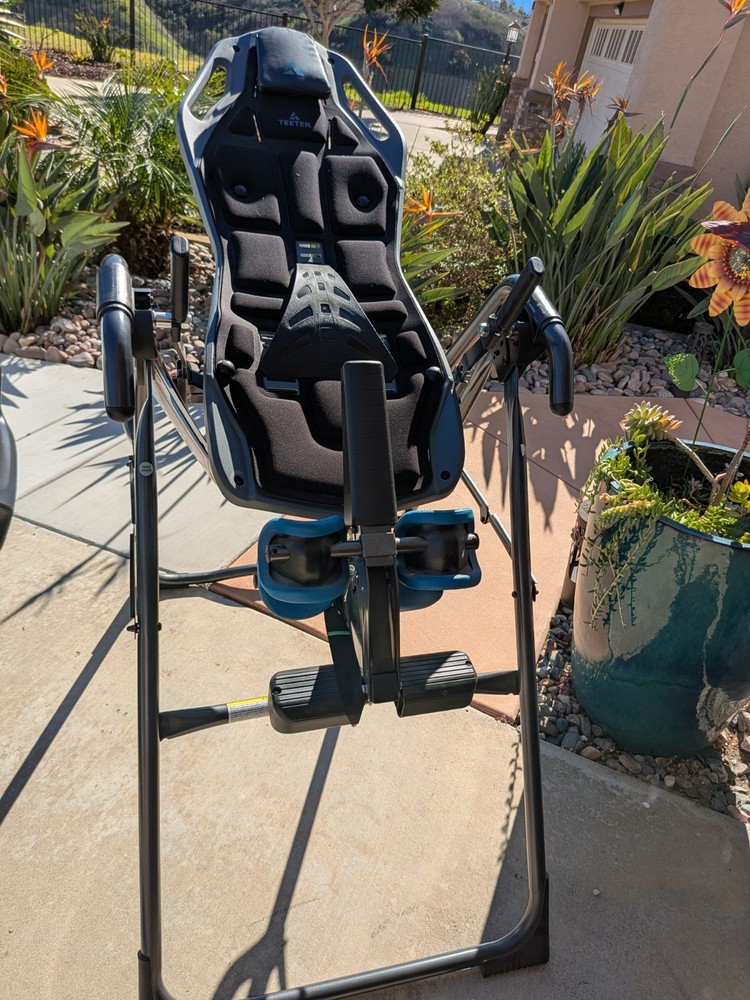 Teeter EP-560 Inversion Table - Blue