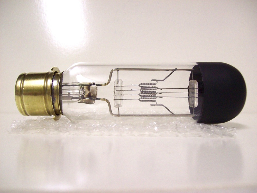 DFD Projector Projection Lamp Bulb 1000W  *AVG. 10-HR LAMP LIFE*