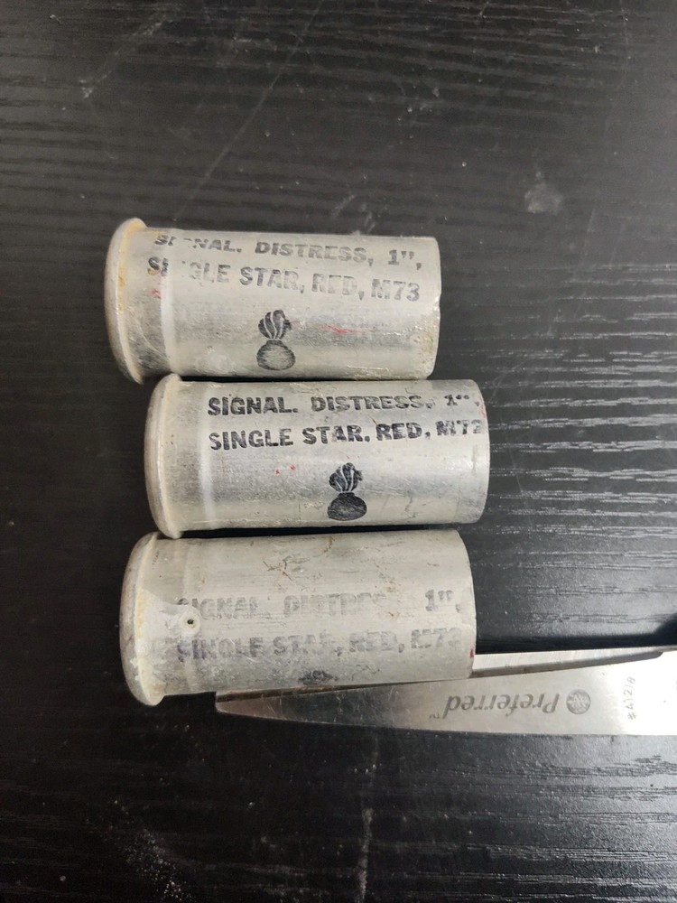 3 - WW2 USGI/AAF M73 Distress Signals