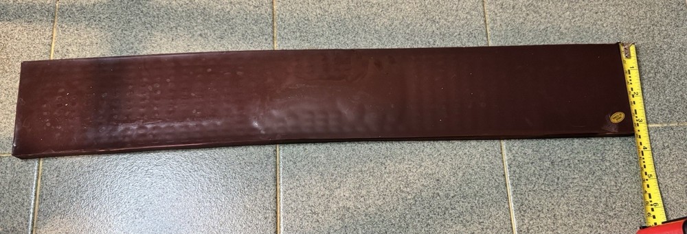 Kahlua Rail Runner Rubber Bar Spill/Drip Mat - 21" long