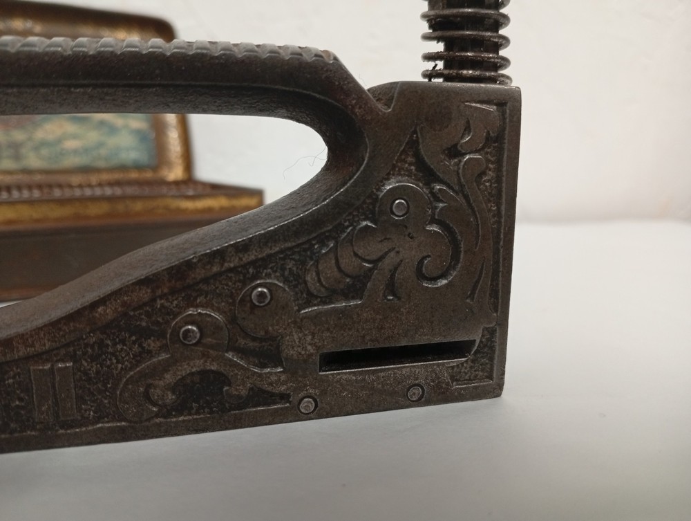 Vintage Machine Belt Stapler Staple Gun Tool Working