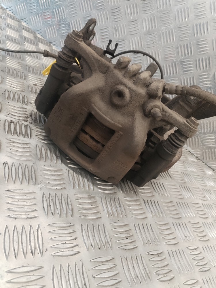 RENAULT TRAFIC HUB FRONT PASSENGER SIDE LEFT 1.6 DIESEL 2015