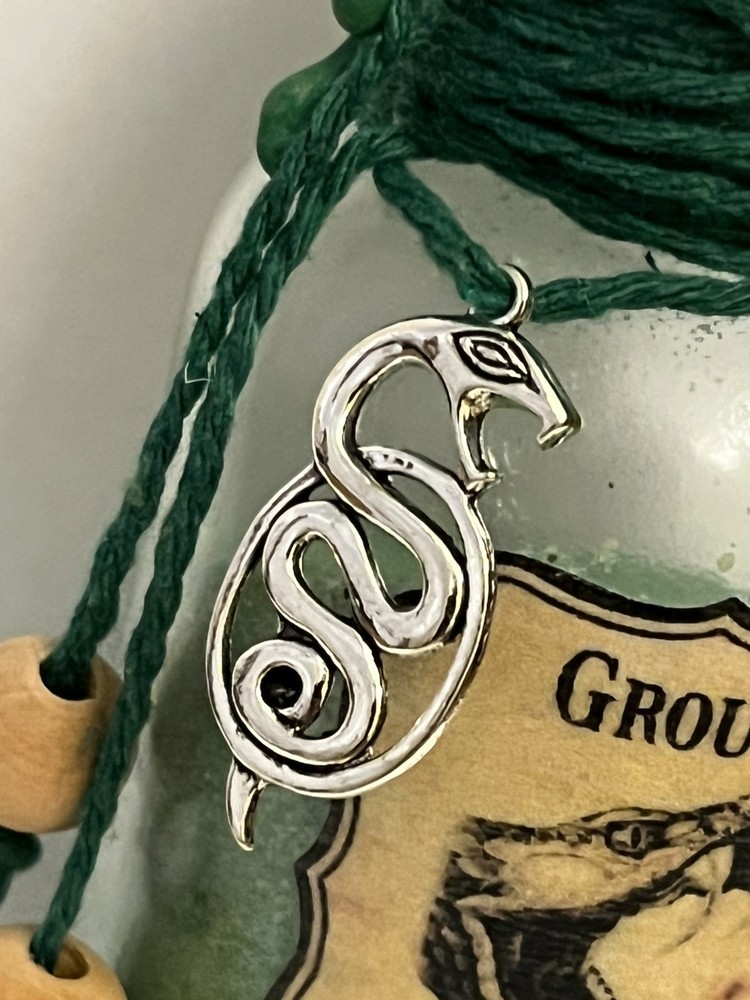 Potion Bottle Ground Basilisk Fang