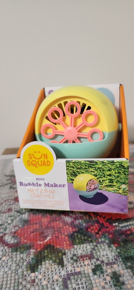 Sun Squad Mini Bubble Maker Fun Bubble Toy NEW