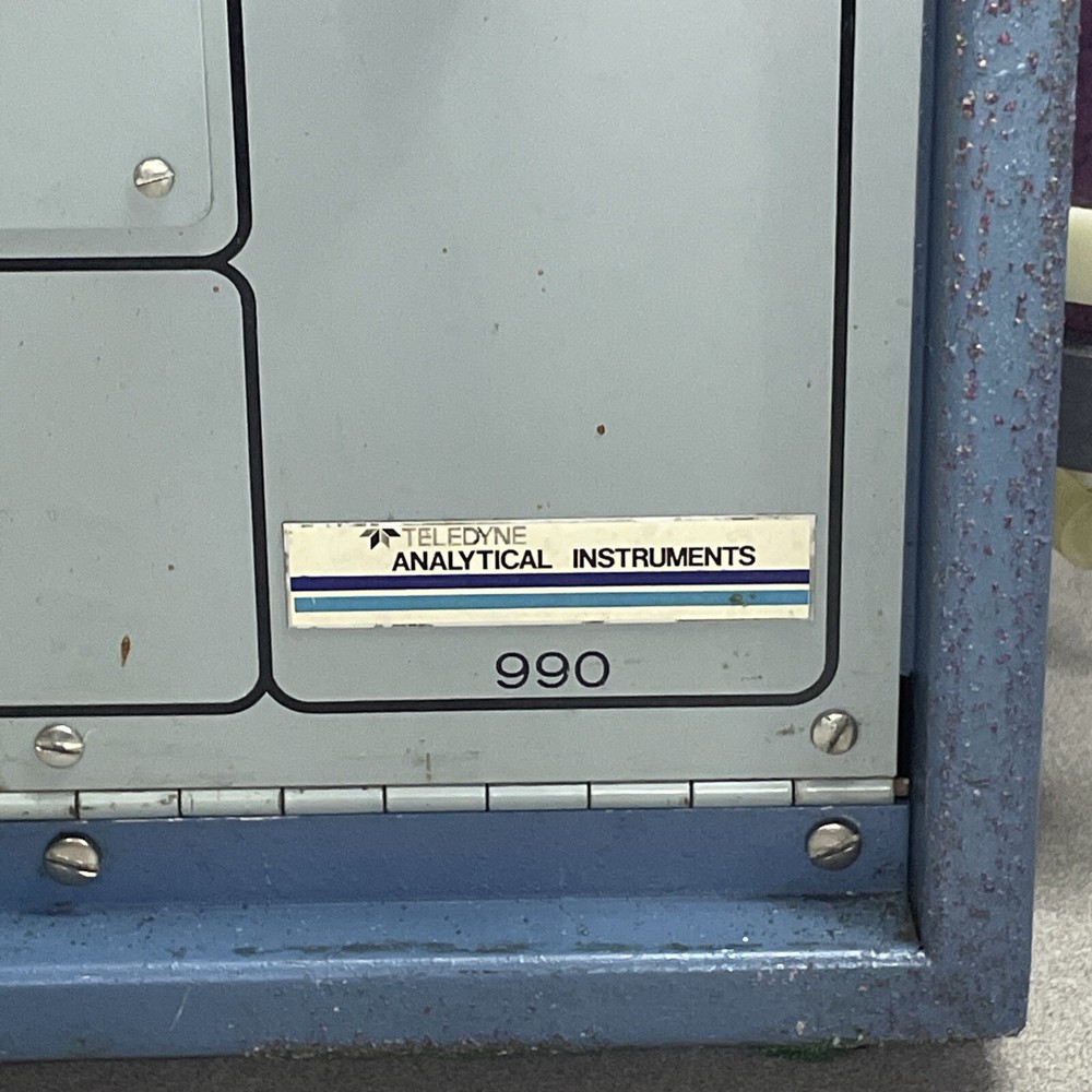 Teledyne Model 990 Thermco Flue Gas Analyzer - Powers On - UNTESTED