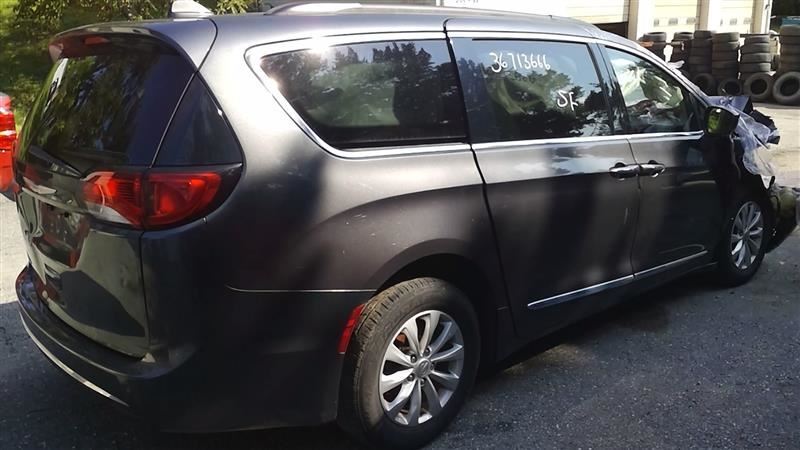 PACIFICA 2017 433254